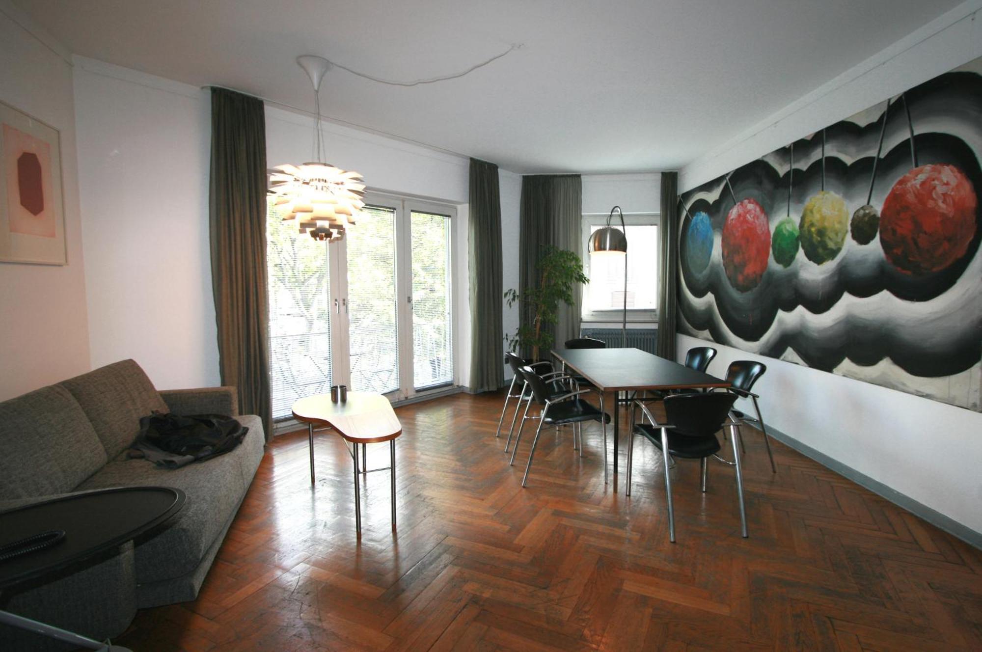 Suite Balcony,689290233:JPEG